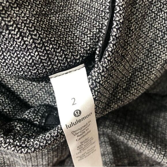 Lululemon Speed It Up Tight 28” - Picture 10 of 10